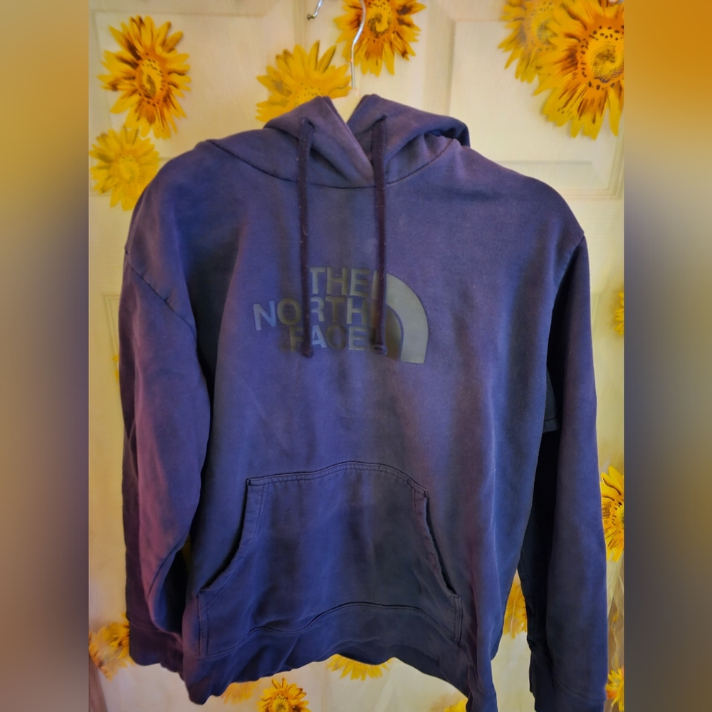 North Face Hoodie (XL)